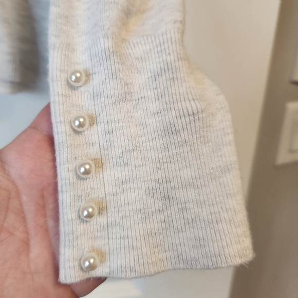Zara Knit Pearl Sleeve Sweater - Picture 5 of 8